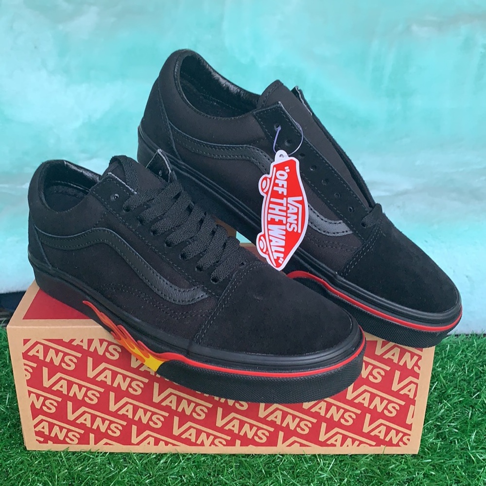 VANS MEN’S OLD SKOOL FLAME WALL Black/Black Old Skool
(Flame Wall) 
VN0A38G1Q8Q - Picture 4 of 16